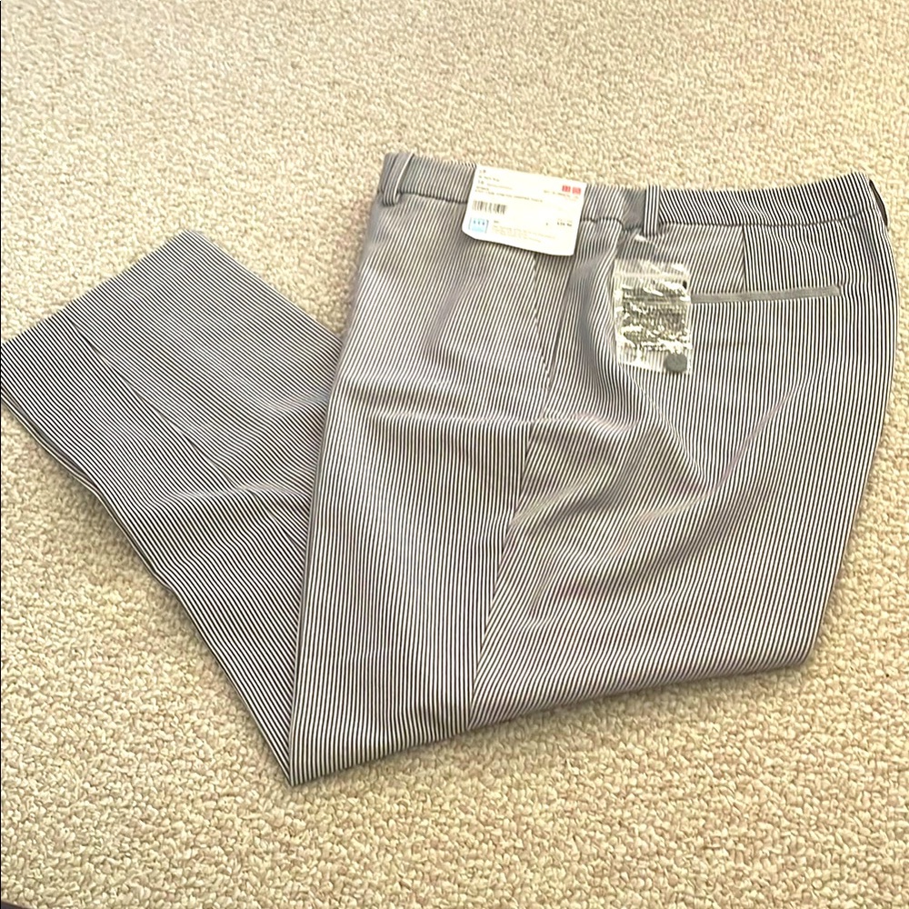 Women’s Uniqlo Striped Gray Dress Pants Professional Style Size 10.  Never worn.